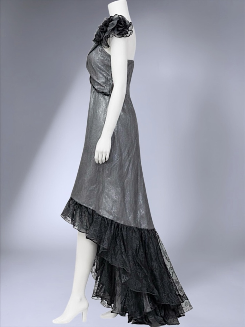 Snap A-Line Metallic Floral One-Shoulder Asymmetrical Tulle Maxi Dress - Picture 6 of 10